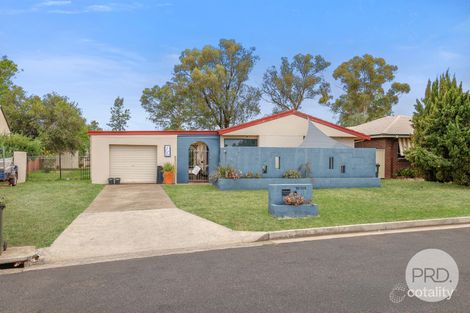 Property photo of 16 Waree Drive Hillvue NSW 2340