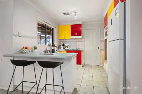 Property photo of 6 Wyena Court Jerrabomberra NSW 2619