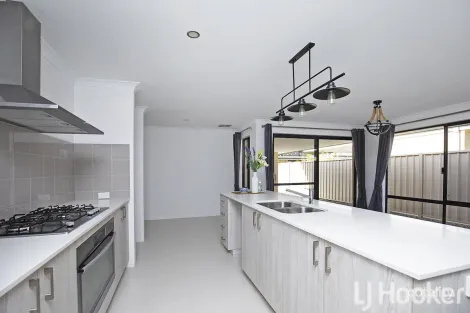 Property photo of 60 Cimarron Edge Meadow Springs WA 6210