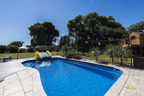 43 Lombadina Pde, Secret Harbour, WA 6173