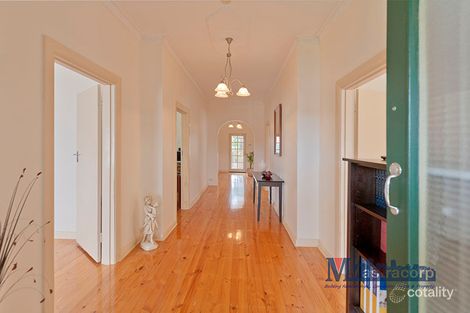 Property photo of 2 Whimpress Avenue Findon SA 5023