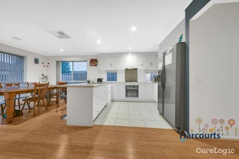 Property photo of 11 Giselle Grove Tarneit VIC 3029