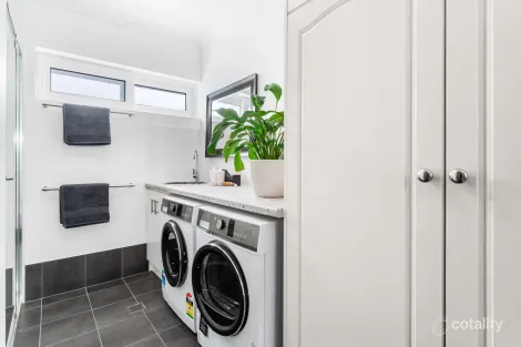 Property photo of 2 Aboyne Road Lower Mitcham SA 5062