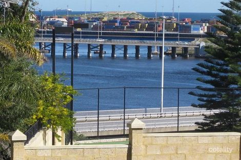 7/2 Angwin St, East Fremantle, WA 6158