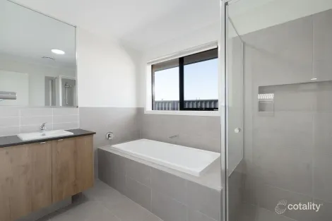 Property photo of 26 Leyland Circuit Lochinvar NSW 2321