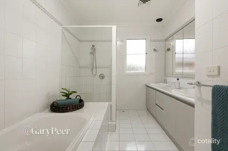 Property photo of 250 Booran Road Ormond VIC 3204