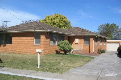 4 Kooringa Cres, Wheelers Hill, VIC 3150