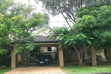32-34 Bambarra St, Southport, QLD 4215