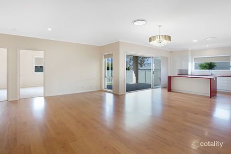 Property photo of 21 Peak Drive Hillvue NSW 2340