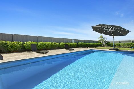 Property photo of 31 Peppermint Circuit Nikenbah QLD 4655