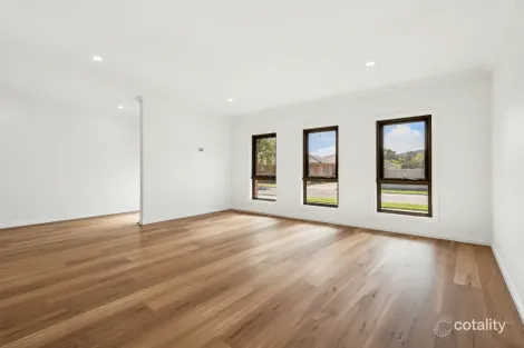 Property photo of 10 Moore Street Myrtleford VIC 3737