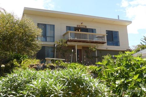 19 Swain Rd, Victor Harbor, SA 5211