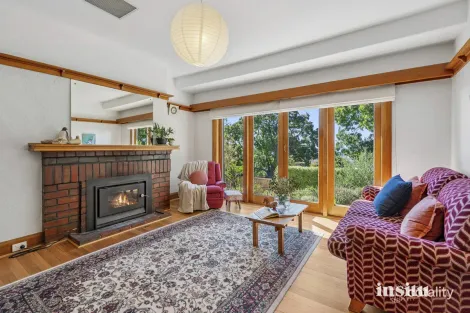 Property photo of 2 Gordon Avenue Mount Stuart TAS 7000