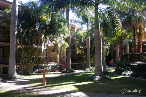 9 North St, Southport, QLD 4215