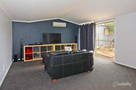 Property photo of 14 Amberleigh Close Christie Downs SA 5164