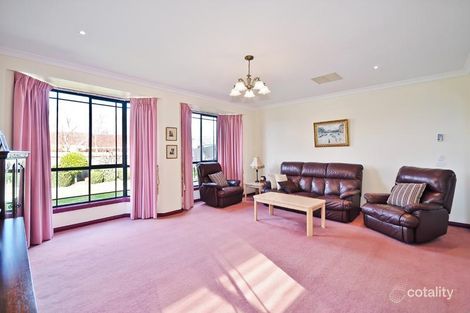 Property photo of 9 Fastnet Drive Taylors Lakes VIC 3038