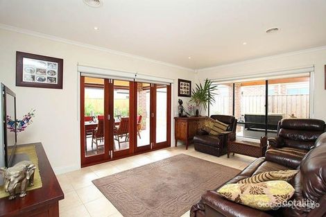 Property photo of 22 Heathcliff Avenue Deer Park VIC 3023