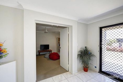 Property photo of 4 Scherer Boulevard Kepnock QLD 4670