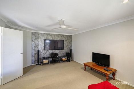 Property photo of 4 Scherer Boulevard Kepnock QLD 4670