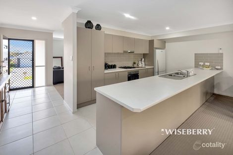 Property photo of 43 Nigella Circuit Hamlyn Terrace NSW 2259