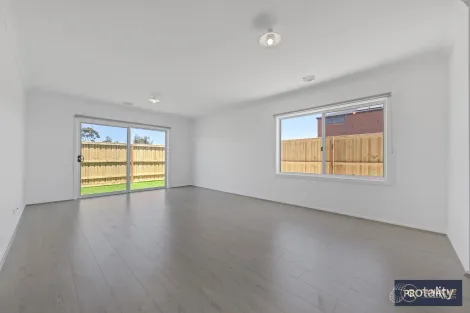Property photo of 6 Valais Way Rockbank VIC 3335