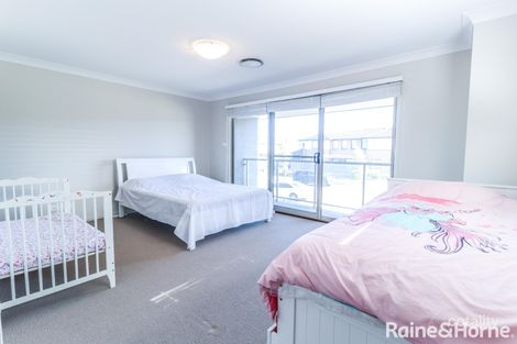 Property photo of 33 Dalmatia Avenue Edmondson Park NSW 2174