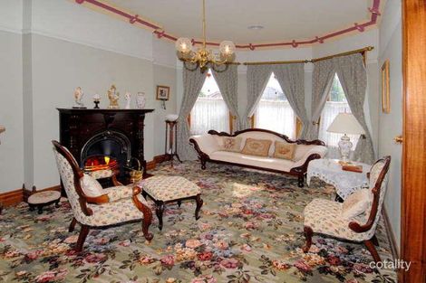 Property photo of 43 Bushy Park Avenue Caroline Springs VIC 3023