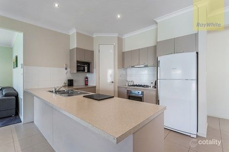 Property photo of 4 Aura Way Craigieburn VIC 3064