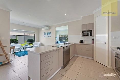 Property photo of 4 Aura Way Craigieburn VIC 3064
