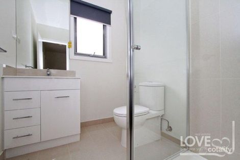 Property photo of 2/759 Plenty Road Reservoir VIC 3073