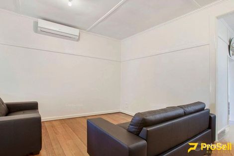 Property photo of 226 Princes Way Drouin VIC 3818