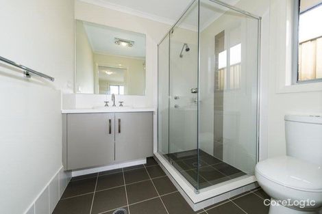 Property photo of 18 Yerrang Avenue Glenmore Park NSW 2745