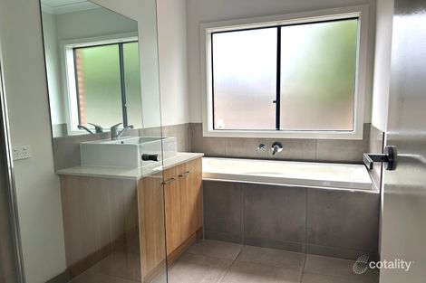 Property photo of 11 Clovis Avenue Clyde North VIC 3978