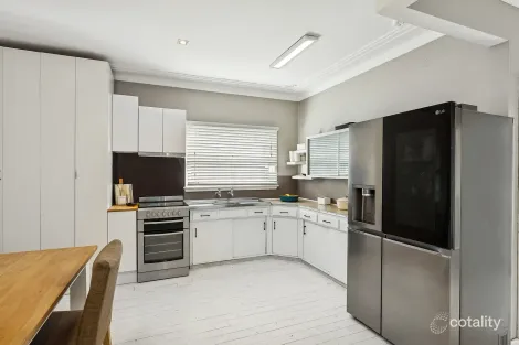 Property photo of 24 Tall Timbers Road Wamberal NSW 2260