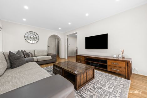 Property photo of 30 Piccadilly Crescent Keysborough VIC 3173