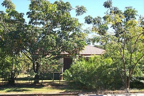 34 Sidney St, West End, QLD 4810