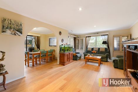 Property photo of 24 Cotham Square Hampton Park VIC 3976