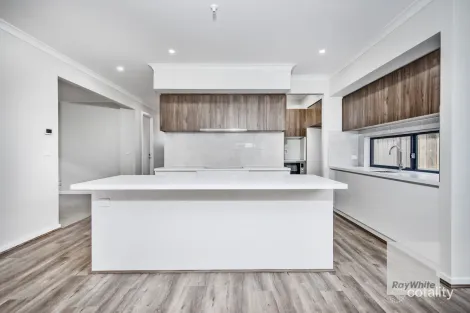 Property photo of 46 Pankina Road Mambourin VIC 3024