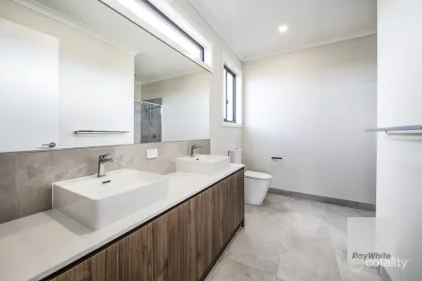 Property photo of 46 Pankina Road Mambourin VIC 3024
