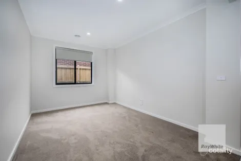Property photo of 46 Pankina Road Mambourin VIC 3024