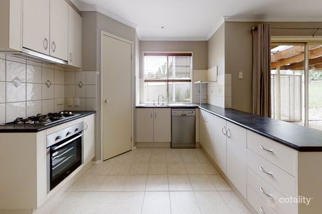 Property photo of 10 Gledhill Rise Kangaroo Flat VIC 3555