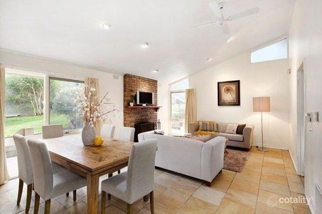 Property photo of 11 Leewarra Drive Glen Waverley VIC 3150
