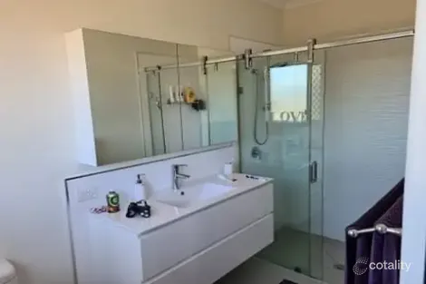 Property photo of 18 Arrowsmith Close Smithfield QLD 4878