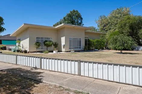 Property photo of 2 Jean Crescent Benalla VIC 3672