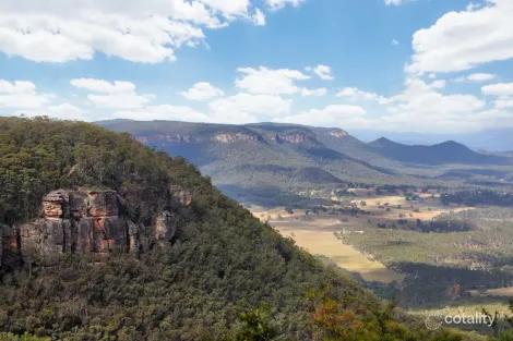 Property photo of 10 Beaufort Avenue Mount Victoria NSW 2786