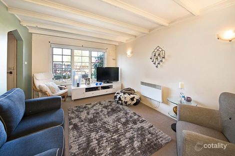 Property photo of 2/2A Laburnum Street Parkdale VIC 3195