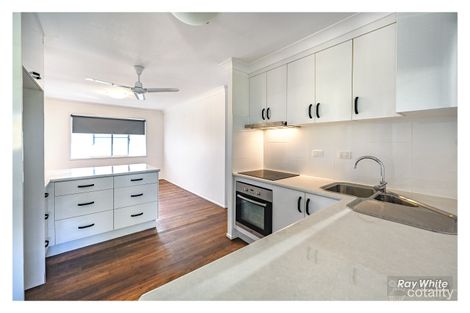 Property photo of 19 Stenlake Avenue Kawana QLD 4701
