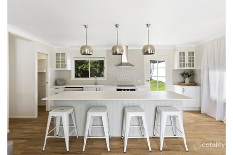 Property photo of 37 North Street Mount Lofty QLD 4350