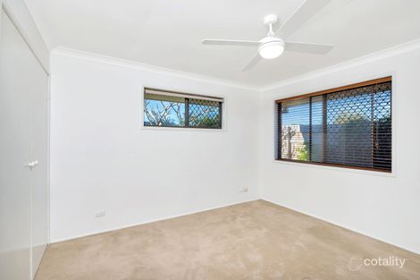 Property photo of 27 Holbrook Way Elanora QLD 4221