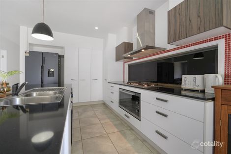 Property photo of 20 Brindabella Parade New Auckland QLD 4680